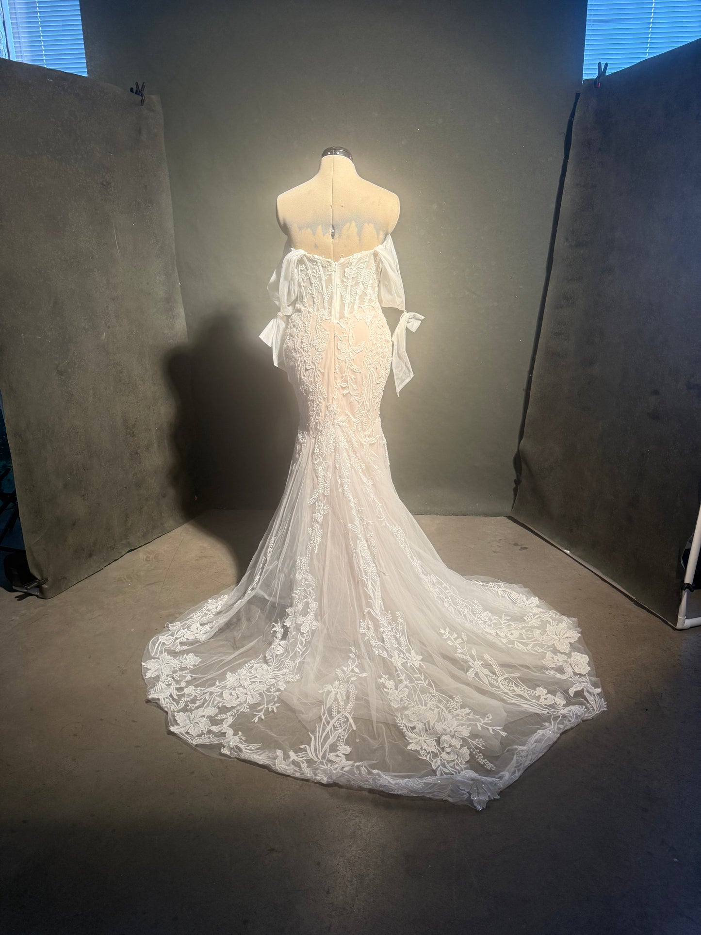 Size 8 Sample Gown