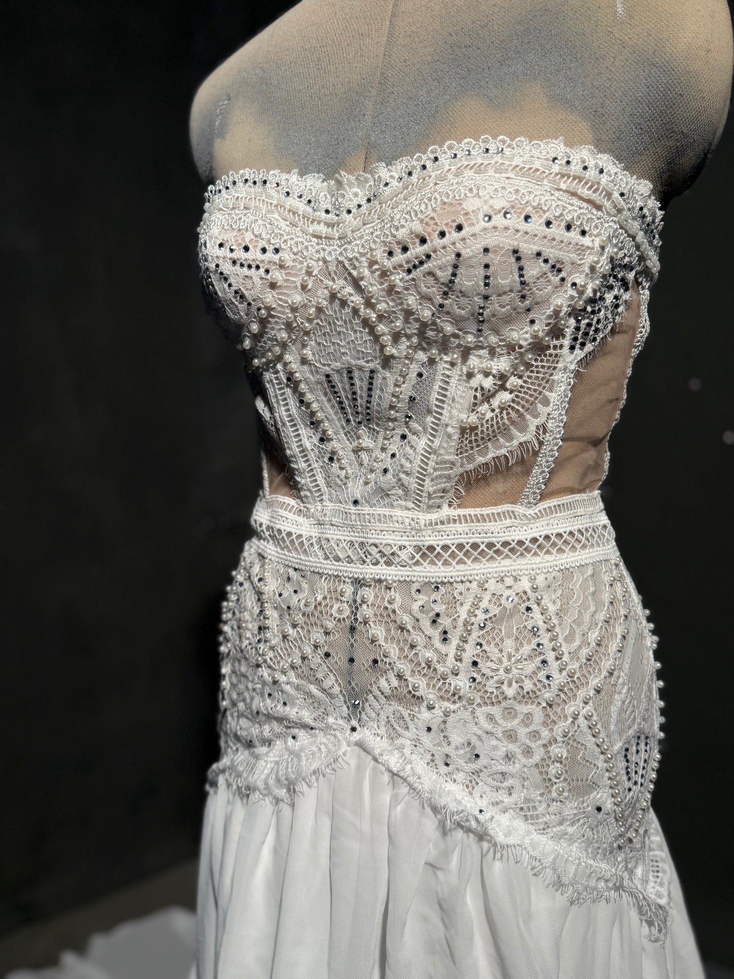 Sample Gown Size 6