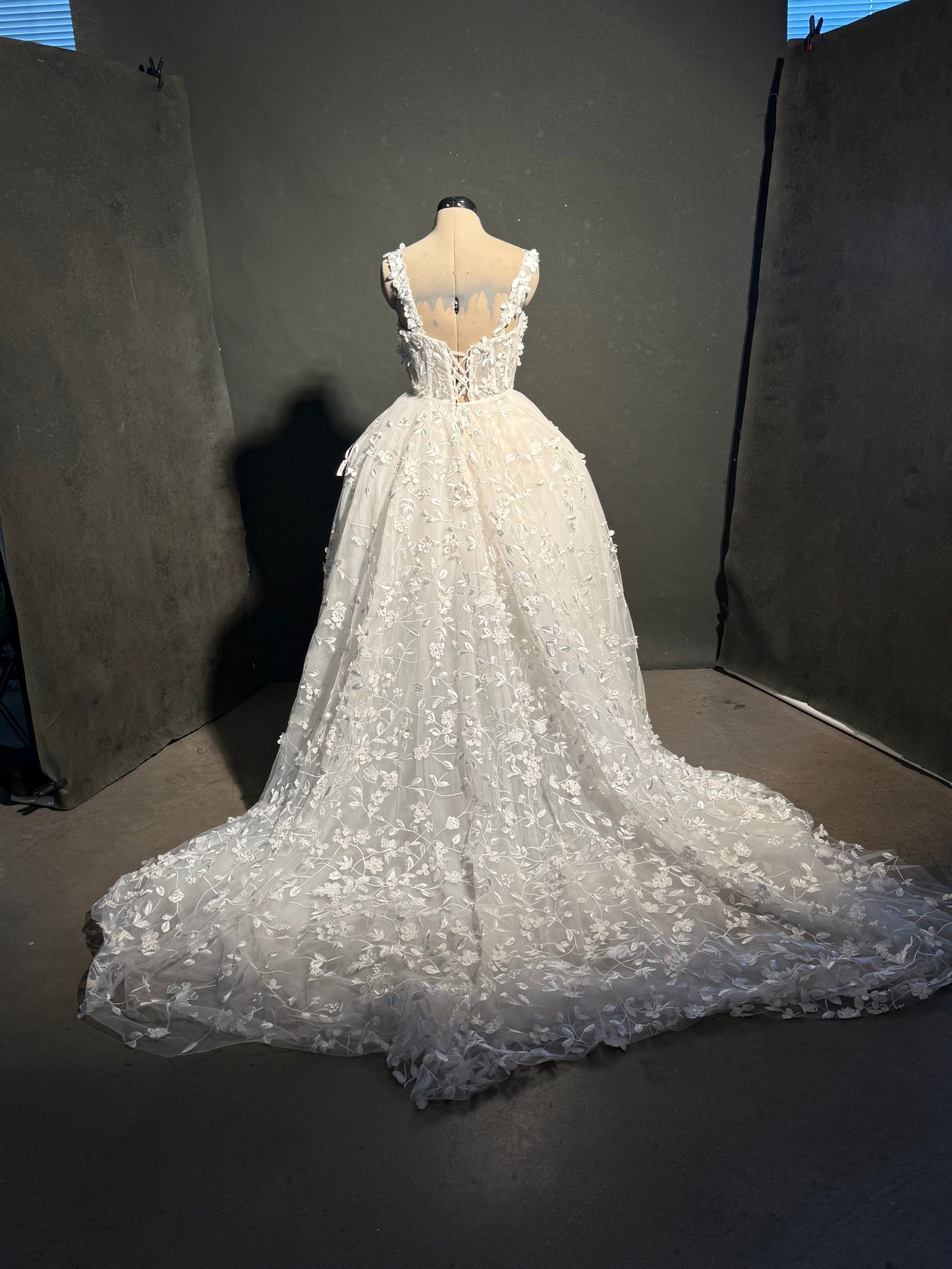 Sample Gown Size 8