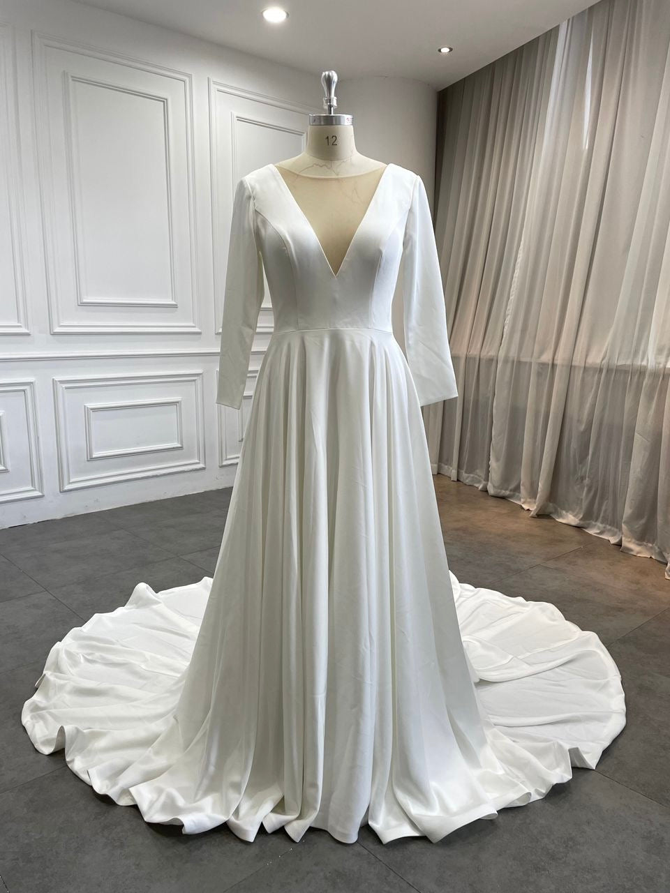Size 12 Sample Gown